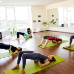 Занятия йогой, фитнесом в спортзале Yoga center Северодвинск