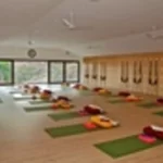 Занятия йогой, фитнесом в спортзале Yoga garden Краснодар