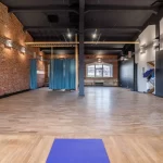 Занятия йогой, фитнесом в спортзале Yoga Method Loft Москва