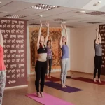 Занятия йогой, фитнесом в спортзале Yoga Sphera Нижний Новгород