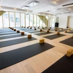 Занятия йогой, фитнесом в спортзале Yogaroom Самара