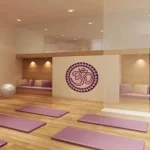 Занятия йогой, фитнесом в спортзале Yogaroom Самара