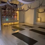 Занятия йогой, фитнесом в спортзале YogiRoom Кушелевская, 6 Санкт-Петербург