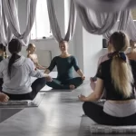 Занятия йогой, фитнесом в спортзале YogiRoom Москва