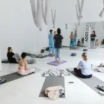 Занятия йогой, фитнесом в спортзале YogiRoom Москва