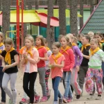 Занятия йогой, фитнесом в спортзале Загородный Стационарный Детский Оздоровительный Лагерь Радуга Ершов