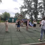 Занятия йогой, фитнесом в спортзале Загородный Стационарный Детский Оздоровительный Лагерь Радуга Ершов