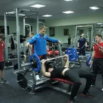 Занятия йогой, фитнесом в спортзале Заряд Барнаул