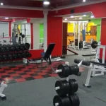 Занятия йогой, фитнесом в спортзале Зарядка Астрахань