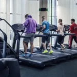 Занятия йогой, фитнесом в спортзале Здоровая Нация Москва