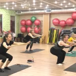 Занятия йогой, фитнесом в спортзале Здоровая Спина Москва