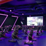 Занятия йогой, фитнесом в спортзале Zfitness Москва