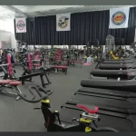 Занятия йогой, фитнесом в спортзале Железка Томмот