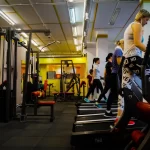 Занятия йогой, фитнесом в спортзале Желтый Тигр Москва