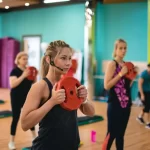 Занятия йогой, фитнесом в спортзале Женский фитнес-клуб Multifit. Woman Ковров