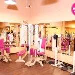 Занятия йогой, фитнесом в спортзале Женский фитнес-клуб Reформа Кизляр