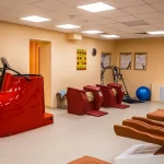 Занятия йогой, фитнесом в спортзале Женский спортивно-оздоровительный центр Тонус Нижневартовск