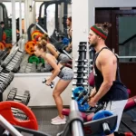 Занятия йогой, фитнесом в спортзале Жим-клуб Поддубный Феодосия