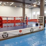 Занятия йогой, фитнесом в спортзале Золотая перчатка Москва