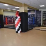 Занятия йогой, фитнесом в спортзале Золотая перчатка Москва