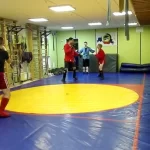Занятия йогой, фитнесом в спортзале Зомбир Санкт-Петербург