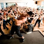 Занятия йогой, фитнесом в спортзале Зумба-фитнес Москва