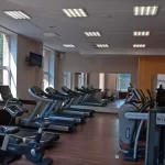 Занятия йогой, фитнесом в спортзале Звезда Москва